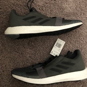 Brand New Men’s Adidas Sense Boost Go